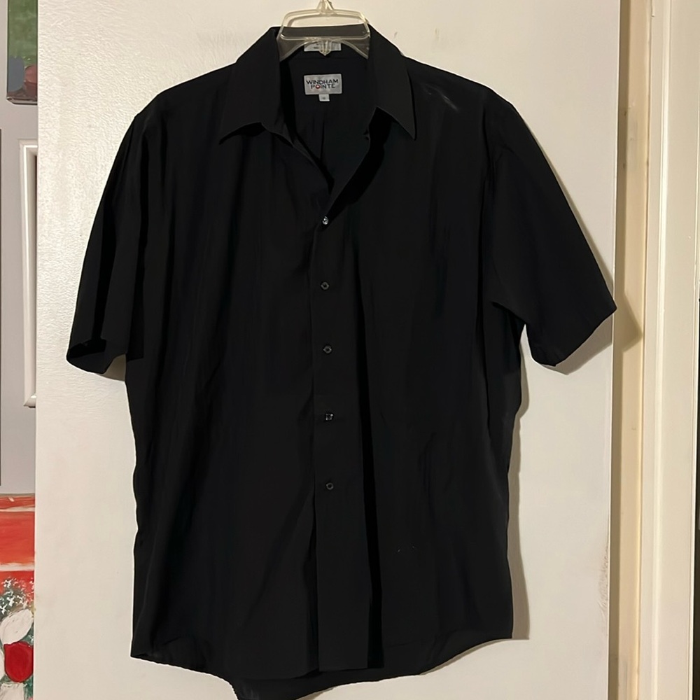 Windham Pointe mens black on black stripe short sleeve shirt